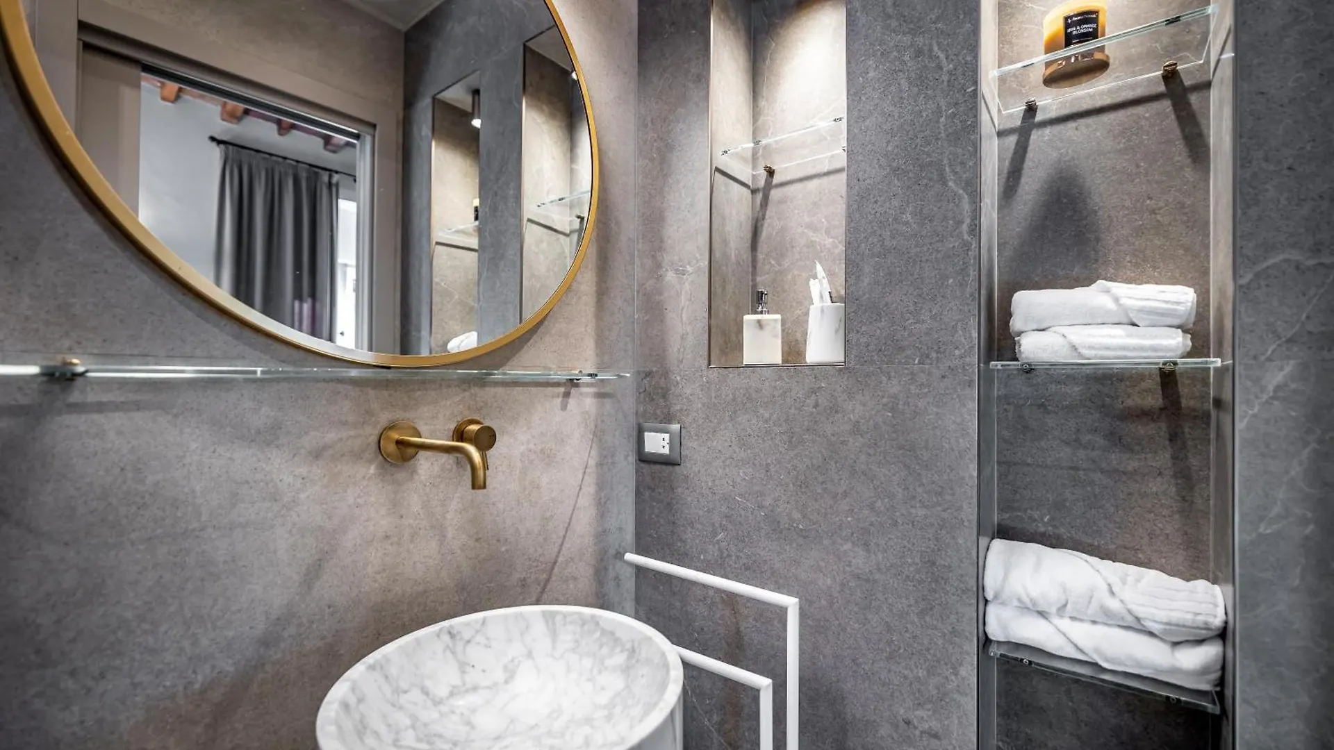 Dimora Collection - Le Torri - Boutique Luxury Suites - Adults Only Florence Aparthotel