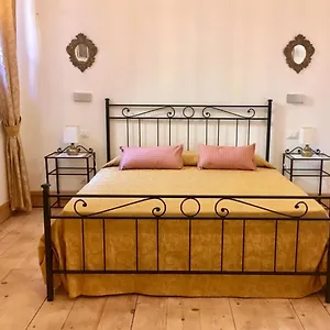 flower-cozy-room.hotelinveneto.com/