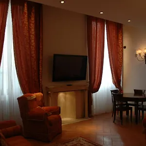 Apart-hotel First Of, Florença