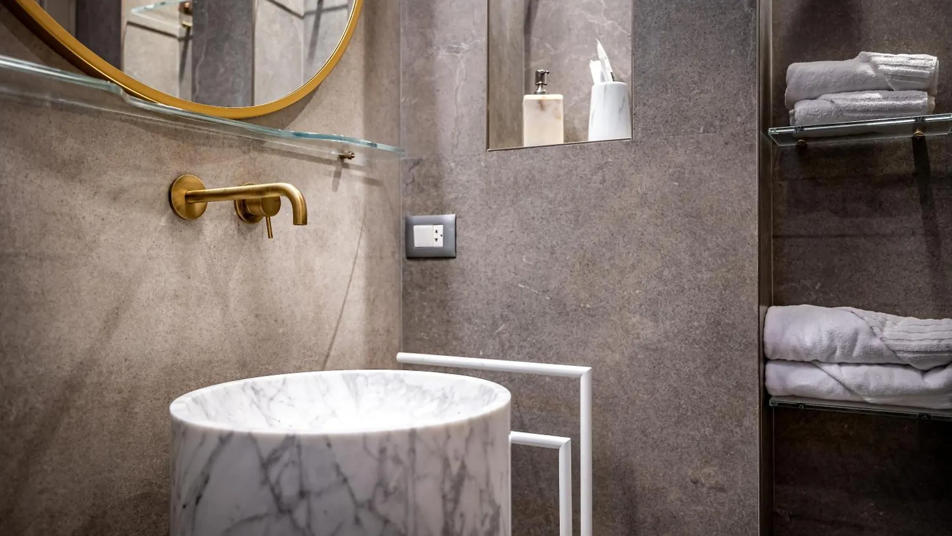 Dimora Collection - Le Torri - Boutique Luxury Suites - Adults Only Florence
