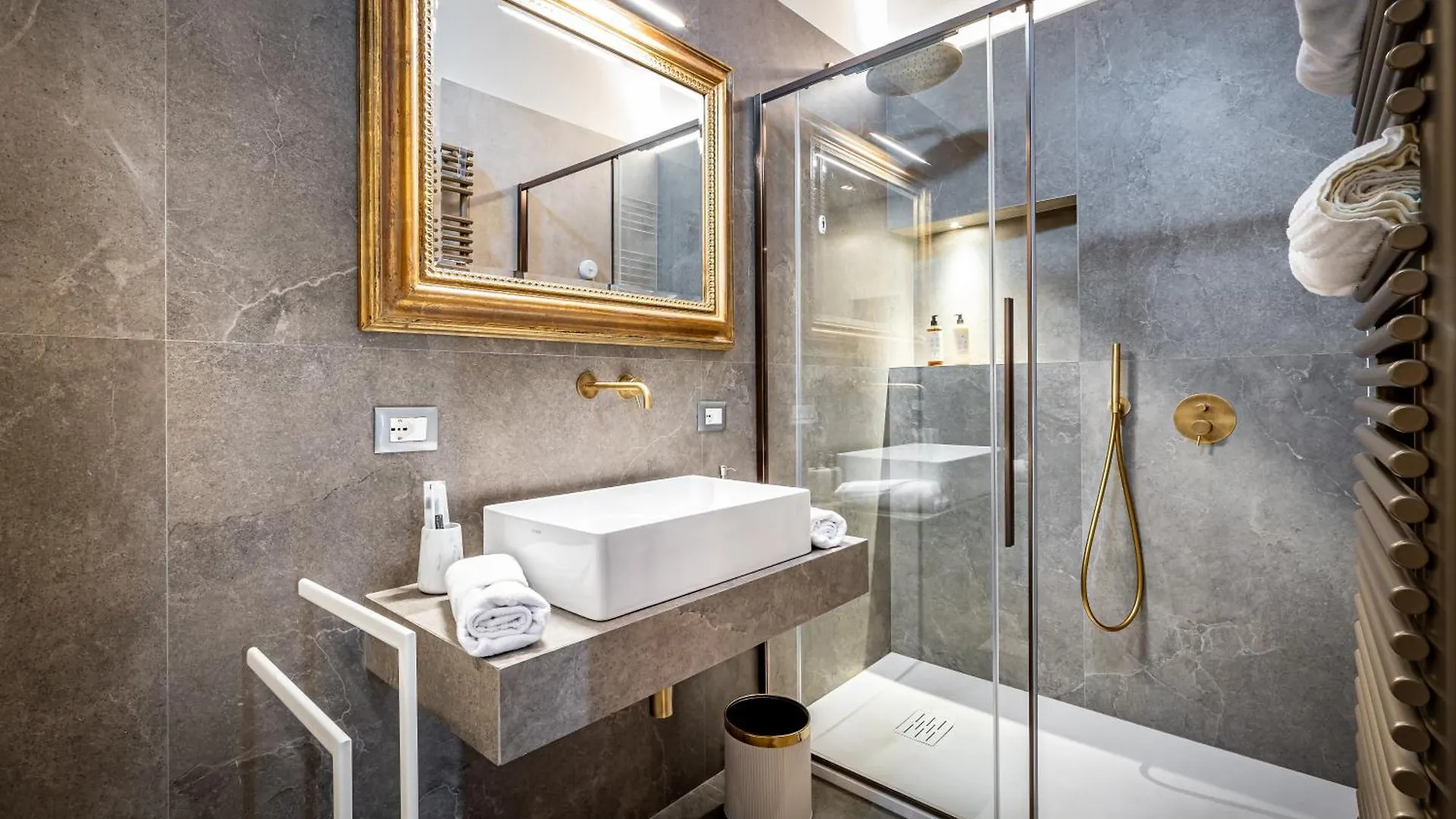Dimora Collection - Le Torri - Boutique Luxury Suites - Adults Only Florence Aparthotel
